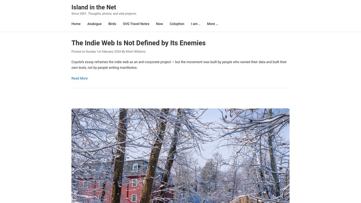 Screenshot of islandinthenet.com